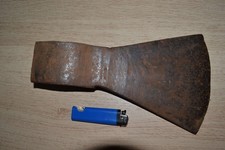 Gros Fer de hache ancien