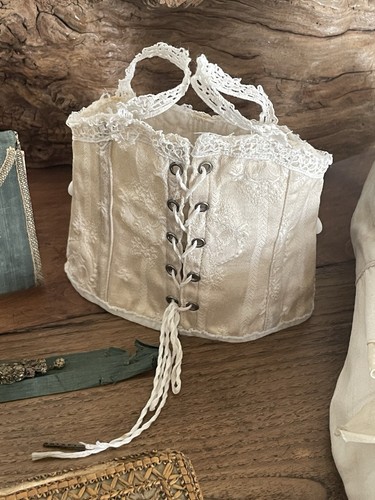 Ancien corset poupée - ancien,