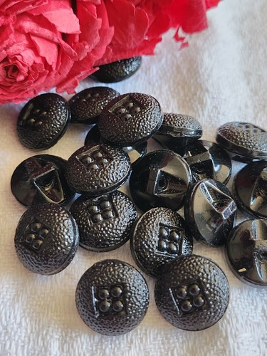 Lot boutons anciens en - anciens,