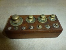 SUPERBE BOITE A POIDS EN