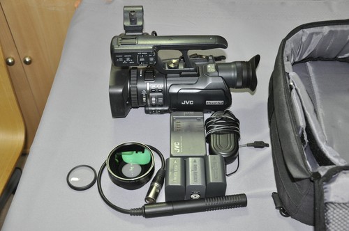 Camescope jvc hm100 - gy-hm100, u