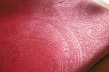 Rideau occultant à oeillets 260x140 cm de couleur rouge carmin NEUF