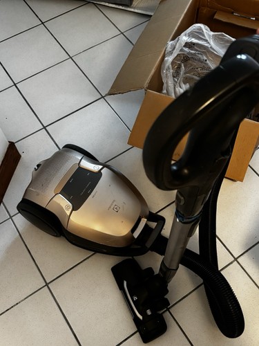 Electrolux pure aspirateur - electrolux,