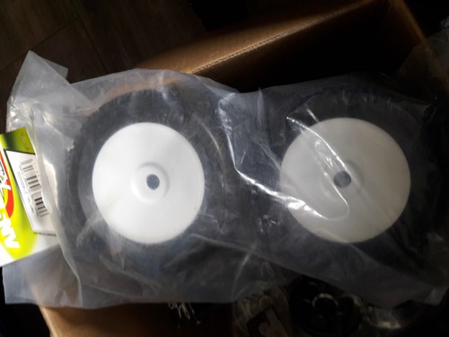 Modelisme paire pneu - rc, +
