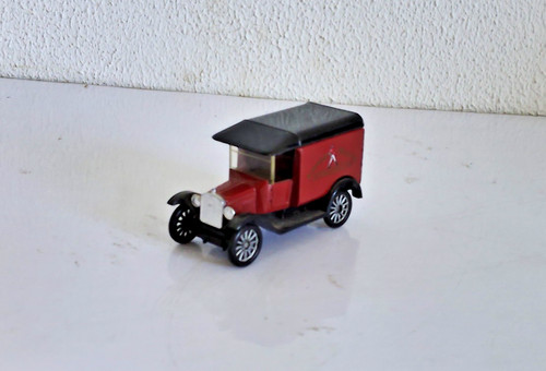 Voiture matchbox ford - 1/64,