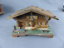 VINTAGE CHALET boite a musique