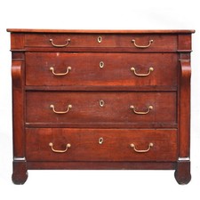 Commode à crosse en noyer