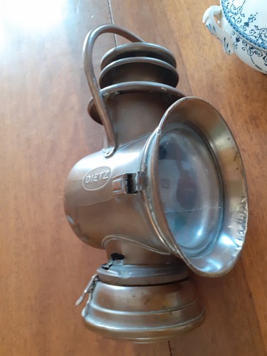 Ancienne lampe lanterne - ancienne,