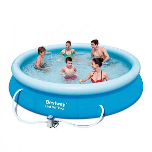 Piscine hors sol autoportante