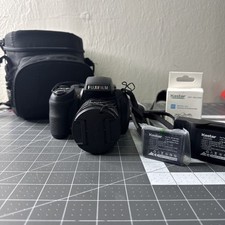 Fujifilm Finepix HS35 EXR 24-720mm 16 MP LCD OVP Camera  3 Batteries And Bag