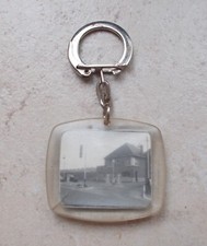 Antique 1950s Vintage Station TOTAL Garage Petroliana Oil Keychain