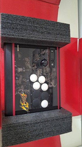 Mad catz street fighter - catz, iv