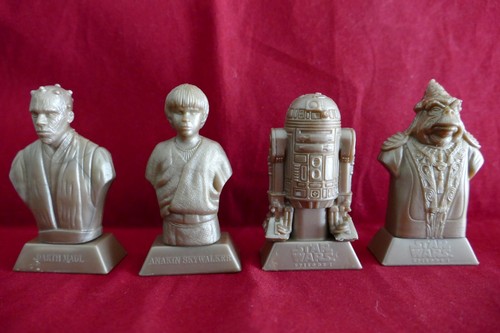 Star wars figurines - star,