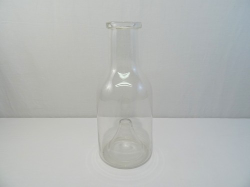 Ancienne grande bouteille - bouteille, a