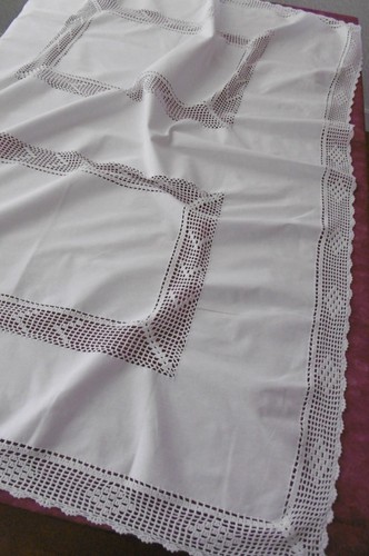 Nappe vintage entourée - , de