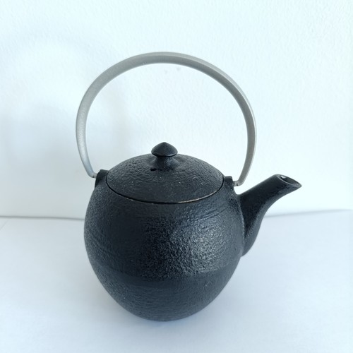 Theiere fonte noir argent - *theiere, en
