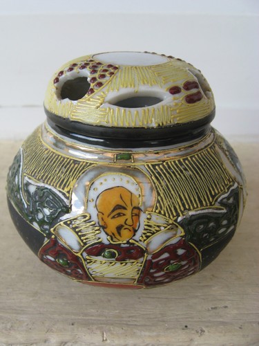Brûle parfum porcelaine - parfum.,
