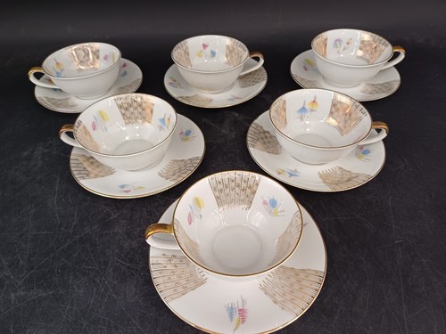 Serie tasses cafe avec - serie,