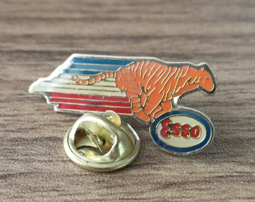 Pin esso voiture - pin's,