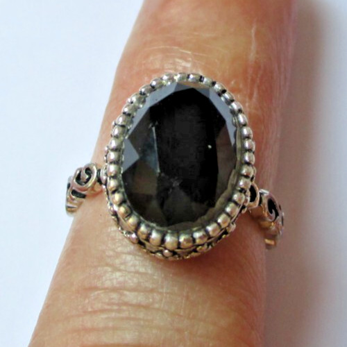 Ancienne bague couleur argent - ancienne,
