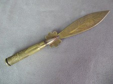 BEAUTIFUL HAIRY PAPER CUTTER. Souvenir de la guerre 1914-1916.