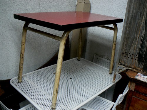 Ancienne table formica - ancienne, en
