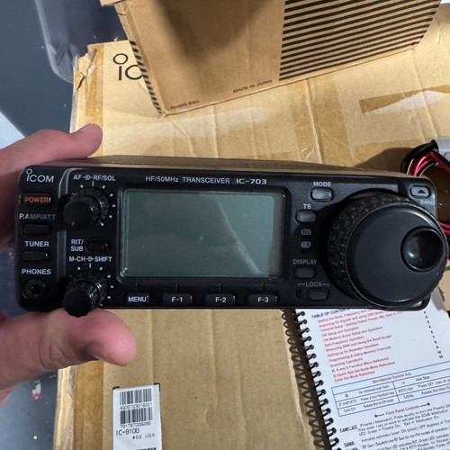 Icom 703 50mhz ham radio - ic-703, hf/50mhz