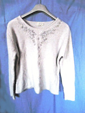 Pull gris pâle angora  avec perles Taille 3  sans marque générique