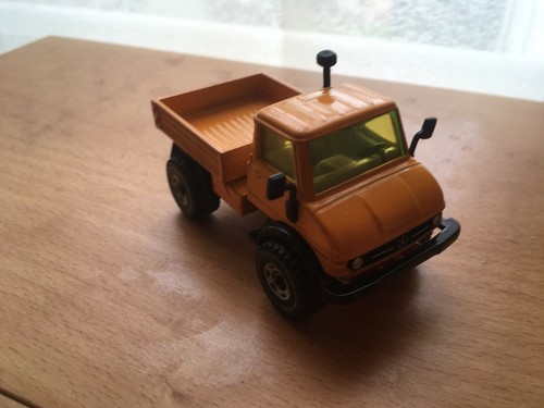 Camionnette siku unimog 406 - siku,