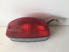 UN FEU ARRIERE SUZUKI GS500E