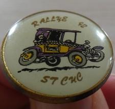 RARE PIN'S COMIC CAR GASTON LAGAFFE RALLYE 92 ST CUC