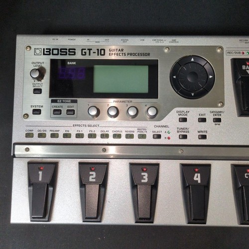 Guitare électrique boss - boss, gt-10