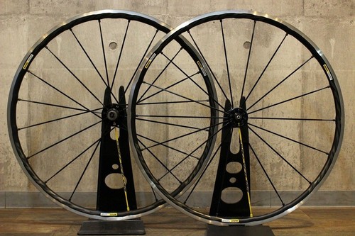 Paire roues cliquet - roues, en