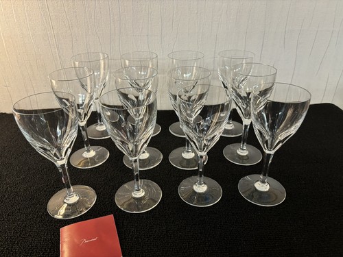 Verres eau modèle - à,