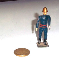 FIGURINE CBG - SAPEUR POMPIER