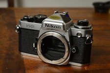 nikon fe2 MINT avec zoom
