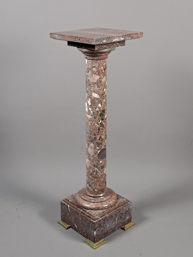 Colonne sellette en marbre - /,