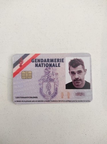 Réplique carte série - réplique, la