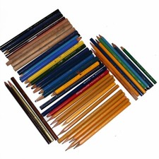 Lot de 50 crayons Caran d'Ache