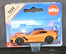 Chevrolet Chevy Corvette ZR-1 Orange 1:64 Siku 1534 in package