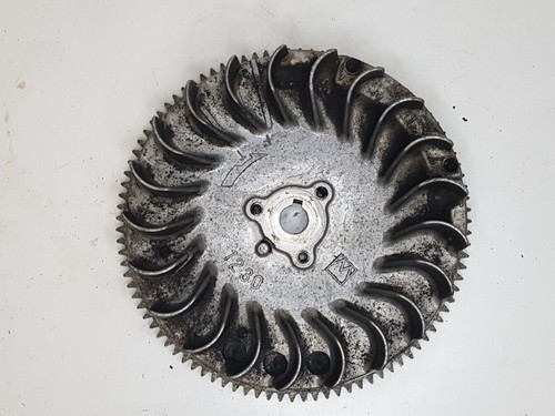 Volant magnétique moteur - magnétique, de