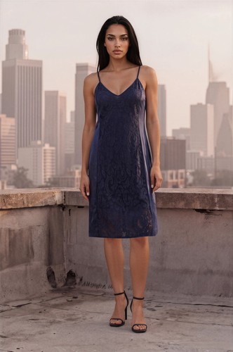 Robe noire dos ouvert - , |