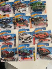 Hot Wheels 1/64 - lot de 12