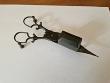 Paire de mouchettes anciennes en fer forgé ciseaux à bougies éteignoirs XVIIIème