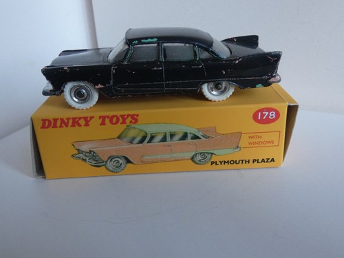 Voiture miniature dinky toys - voiture,