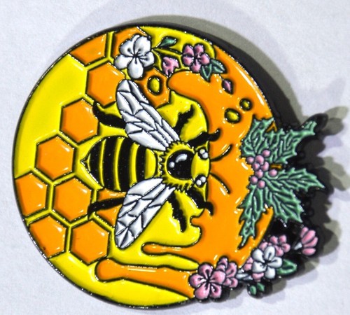 Pin abeille bee ruche - pin's,