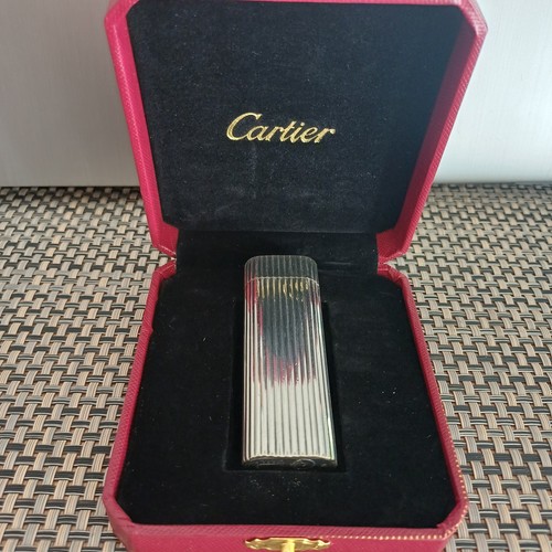 Briquet must cartier strié - briquet, de