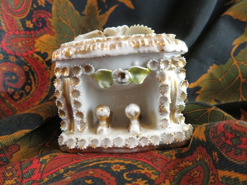 Ancienne boite porcelaine - boite, en