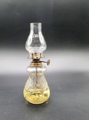Ancienne petite lampe huile - ancienne,