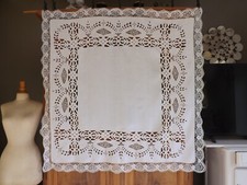 nappe brodée, 1.40 m X 1.40